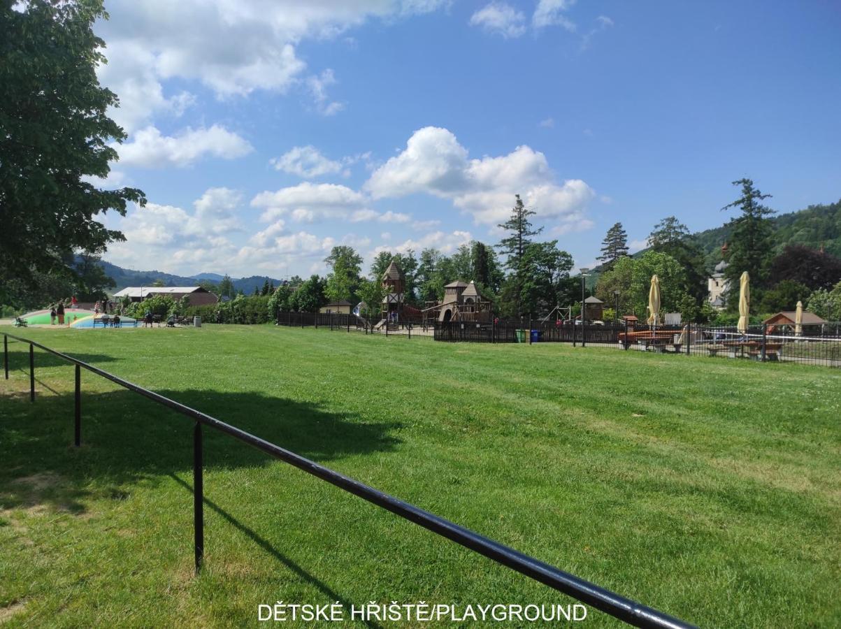 Loučná nad DesnouDobre Misto公寓 外观 照片