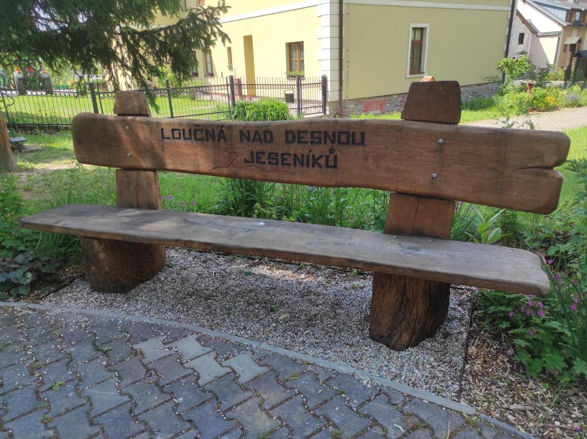 Loučná nad DesnouDobre Misto公寓 外观 照片